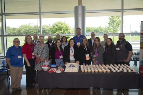 20250429.safety_forum_cake_10_years_group_sftn25.YPH-25-1208085